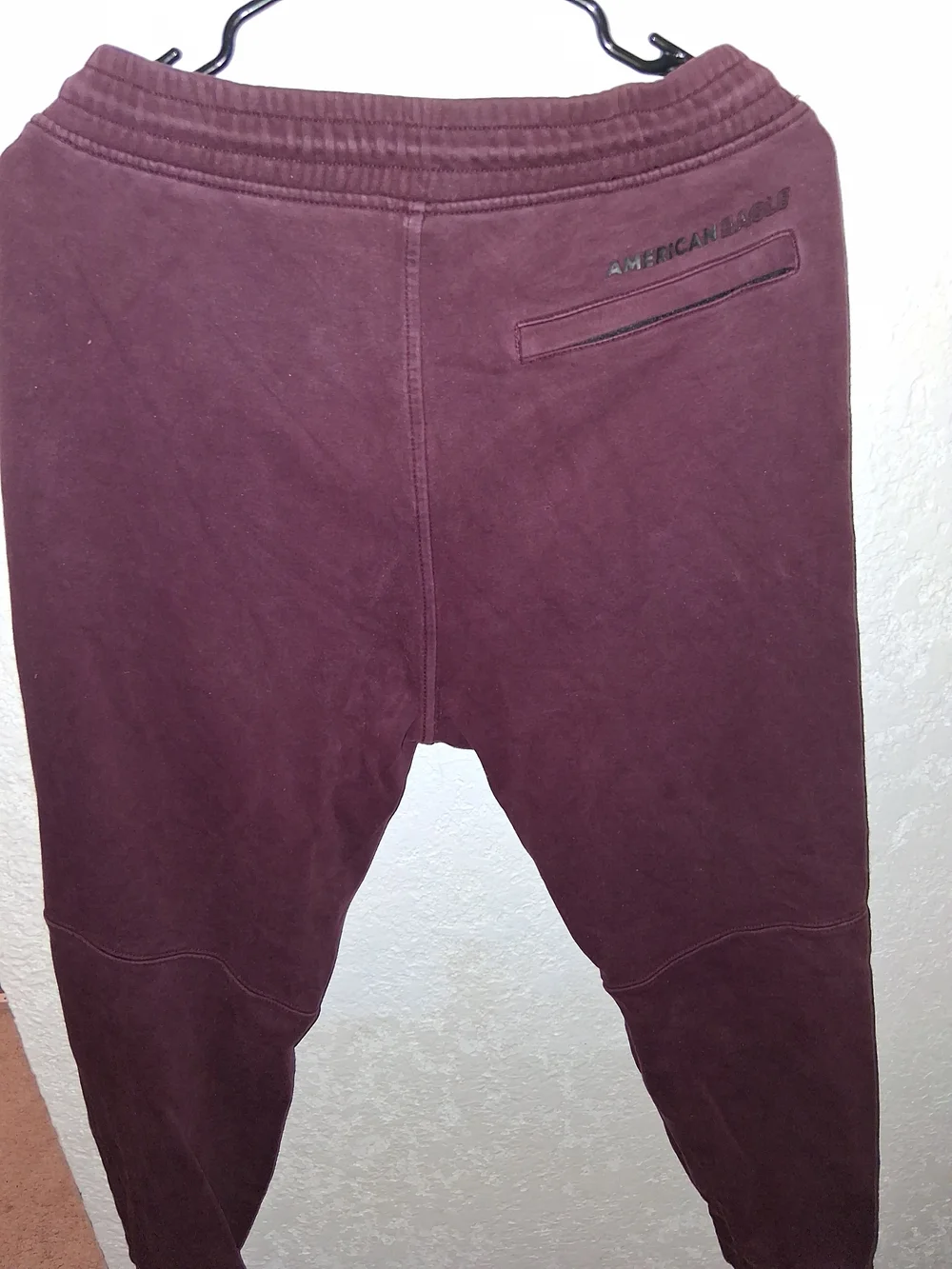American Eagle Outfitters Men's Maroon Drawstring Joggers